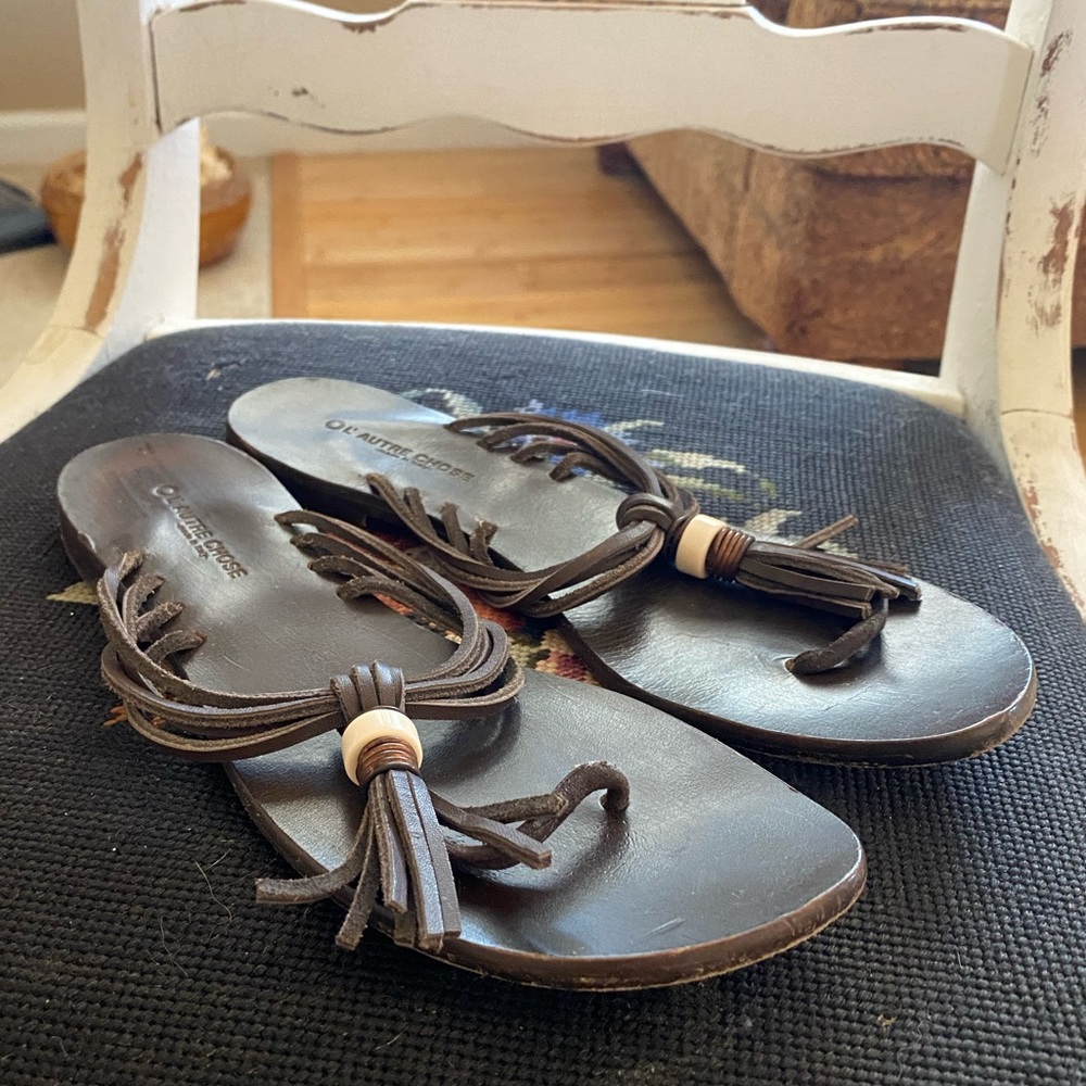 Fabulous designer L’autre Chose leather tassle sandals